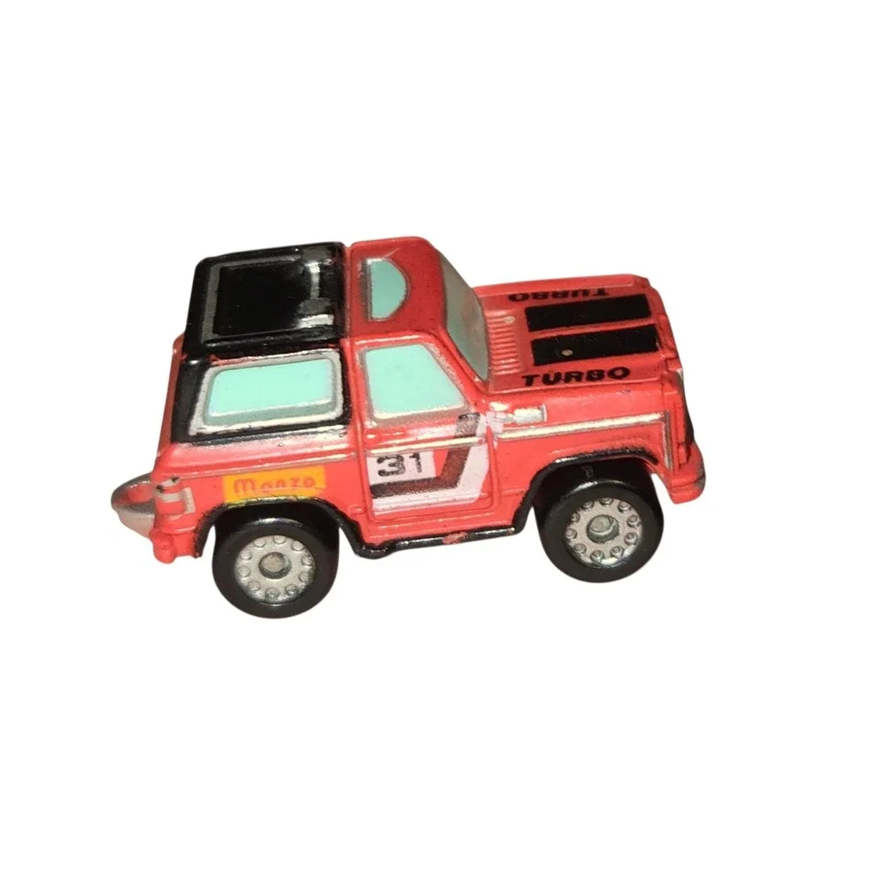 1986 Galoob Micro Machines Turbo Chevrolet Chevy Blazer #31 Red Vehicle